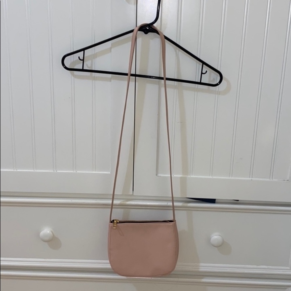 •Forever 21 Pink Crossbody Bag